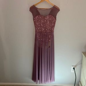 Mauve dance costume, Weissman, SA small adult , looked beautiful on stage!